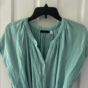 Women's Green Button-Up Top